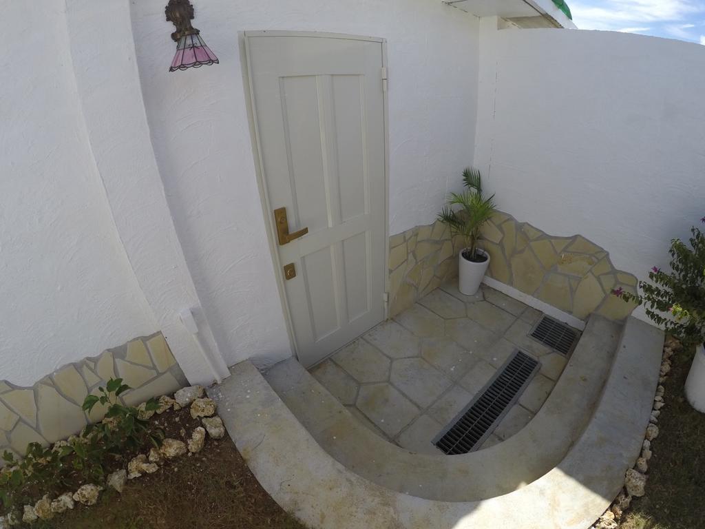 Ocean Villa Honey Miyakojima  Exterior photo